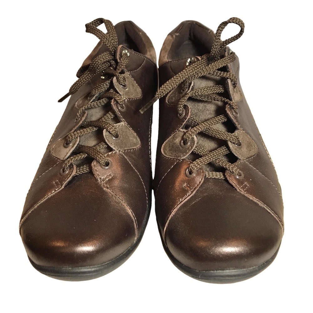 *NEW/ NWB* TAOS LEATHER BRONZE/ BROWN PEARL SNEAKER (SPEED LACER) SZ 9 MED WIDTH